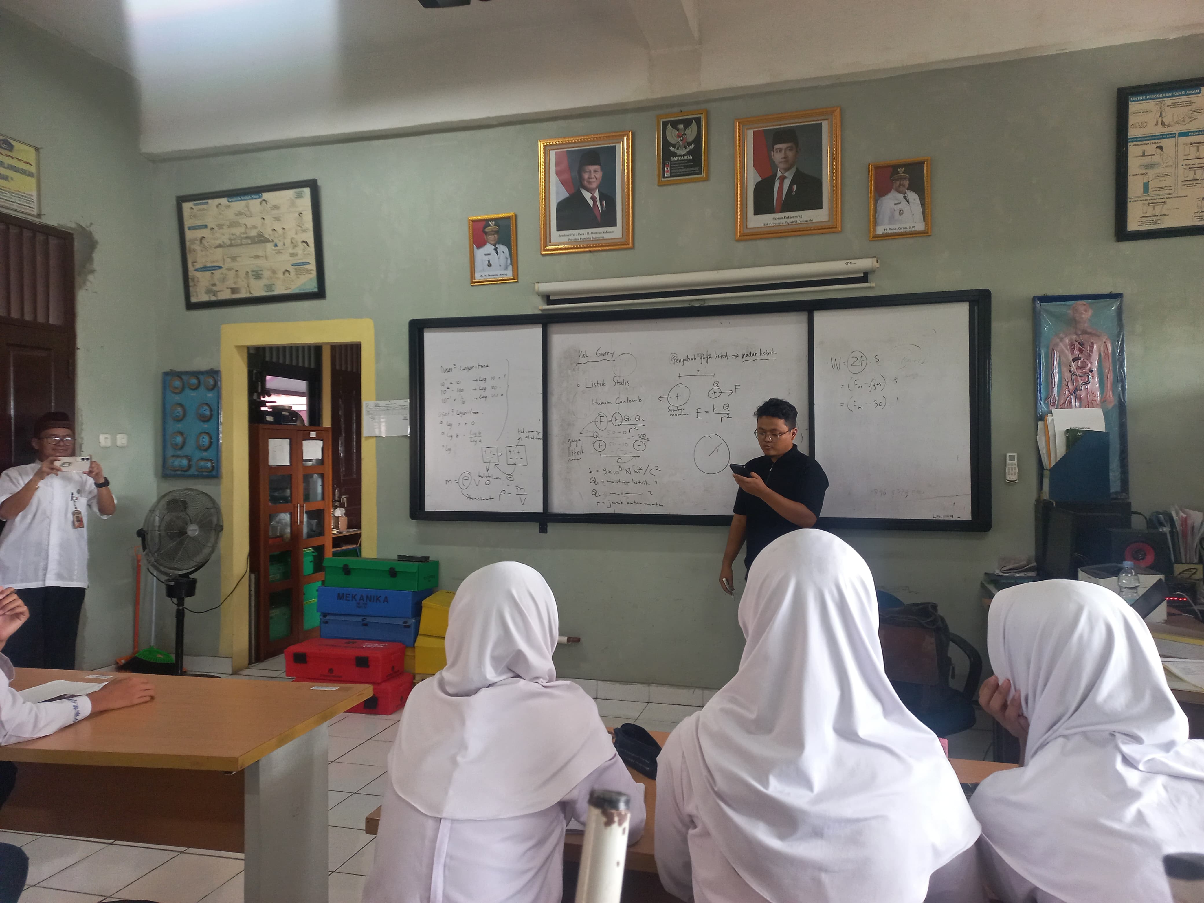 Kegiatan pengajar Edu Pavilion 1